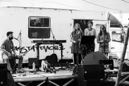 'Mary & The Poppins (Sven, Marie, Lilia, Julia)' in a higher resolution