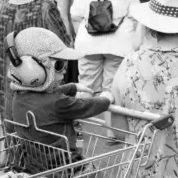 View 'Little Boy at the concert of 'The Inexplicables' (6. Lothringair street festival)' in a higher resolution 'Little Boy at the concert of 'The Inexplicables' (6. Lothringair street festival)' in a higher resolution